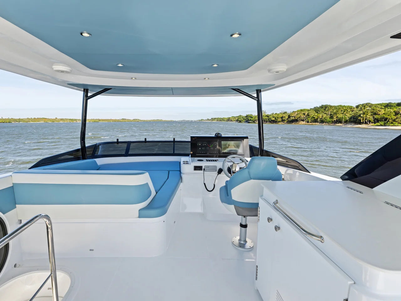 2026 Cruisers Yachts 50 FLY 50.0 feet, Inuvik, Northwest Territories #41