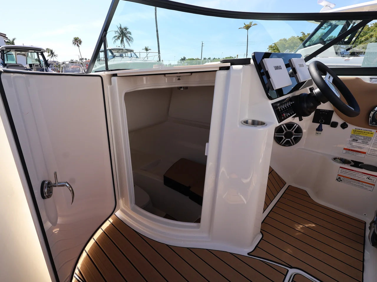 2026 Sea Ray SDX 230 Outboard 23.0 feet, Naples, Florida #17