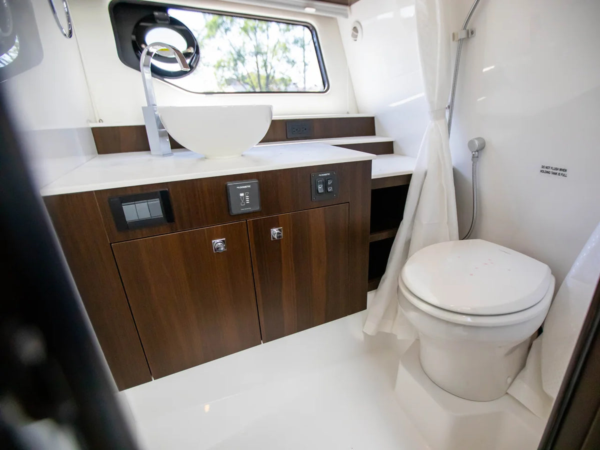 2027 Cruisers Yachts 42 GLS Outboard 42.0 feet, Brick Township, New Jersey #43