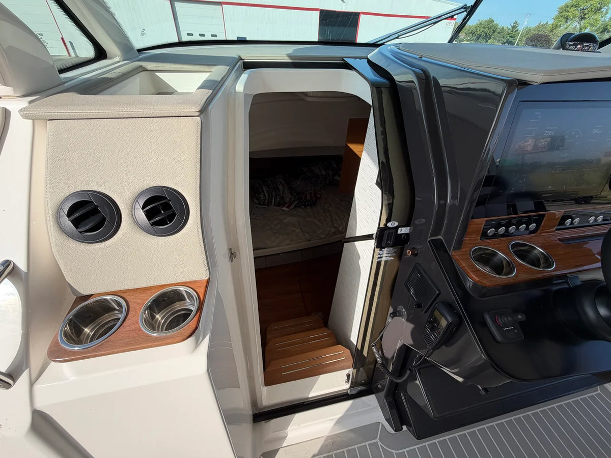 2022 Tiara Yachts 43 LS 43.0 feet, Excelsior, Minnesota #24