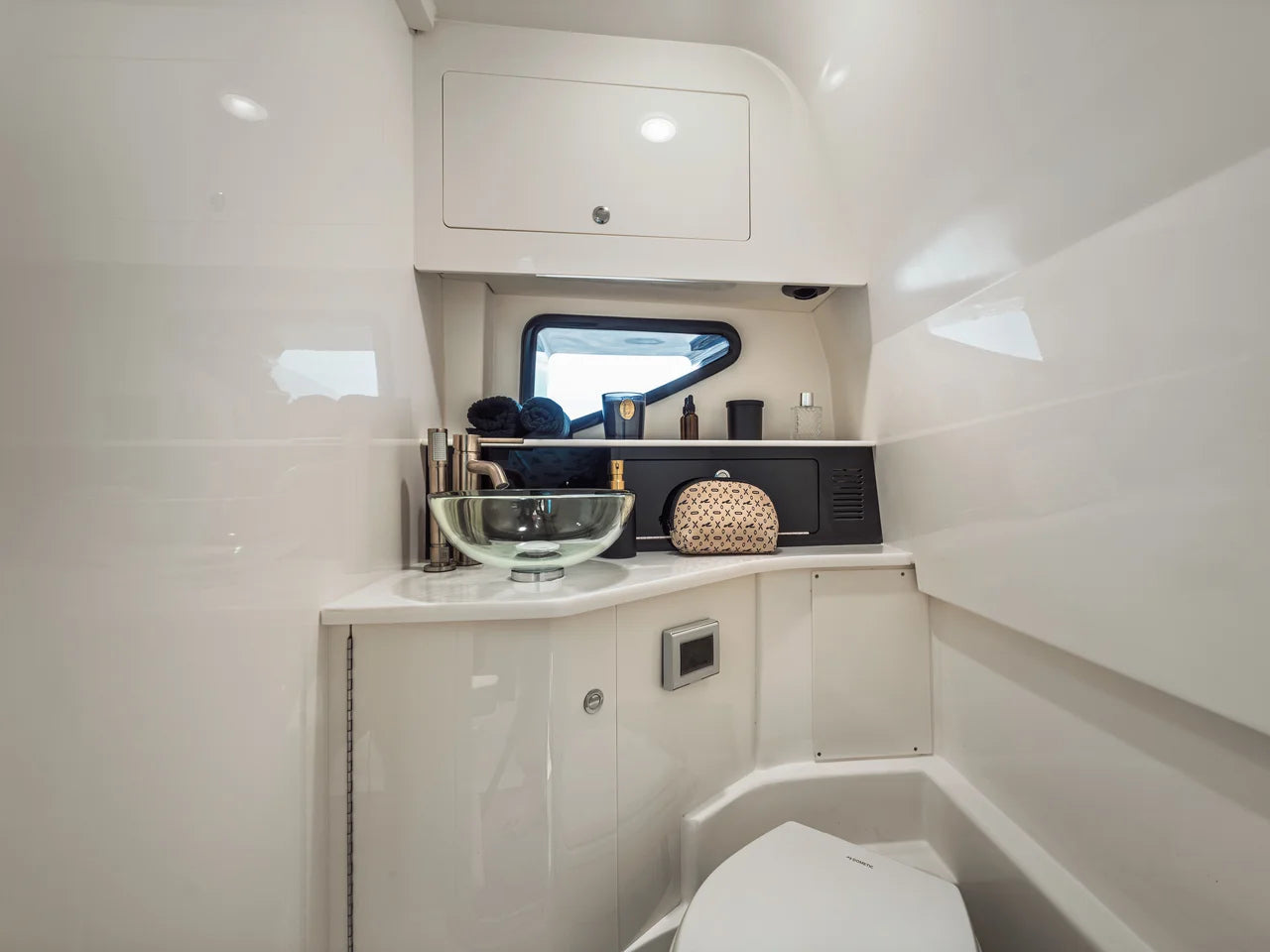 2026 Sea Ray SLX 360 Outboard  36.0 feet, Inuvik, Northwest Territories #58
