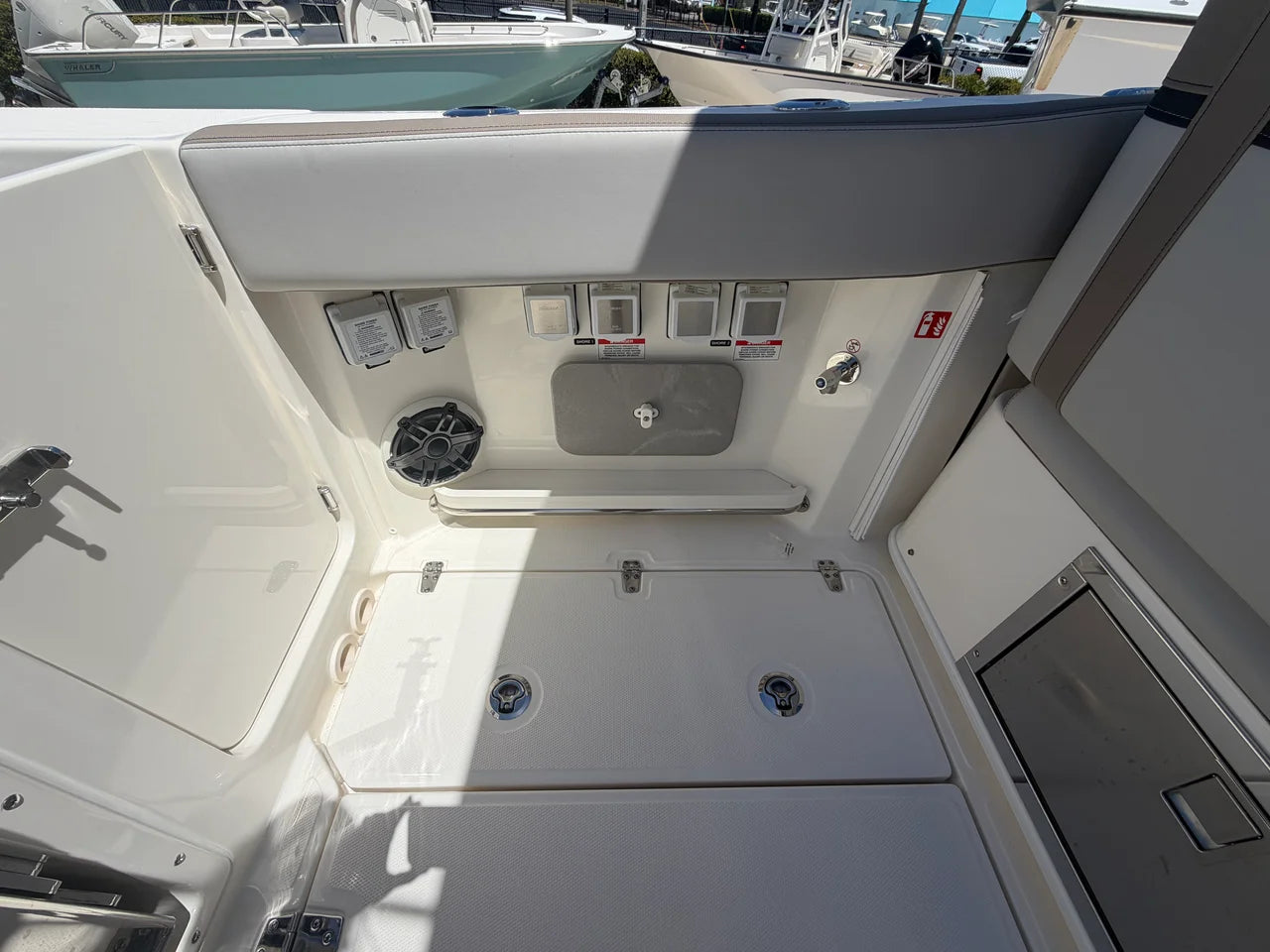 2027 Boston Whaler 330 Vantage 33.0 feet, Stuart, Florida #10