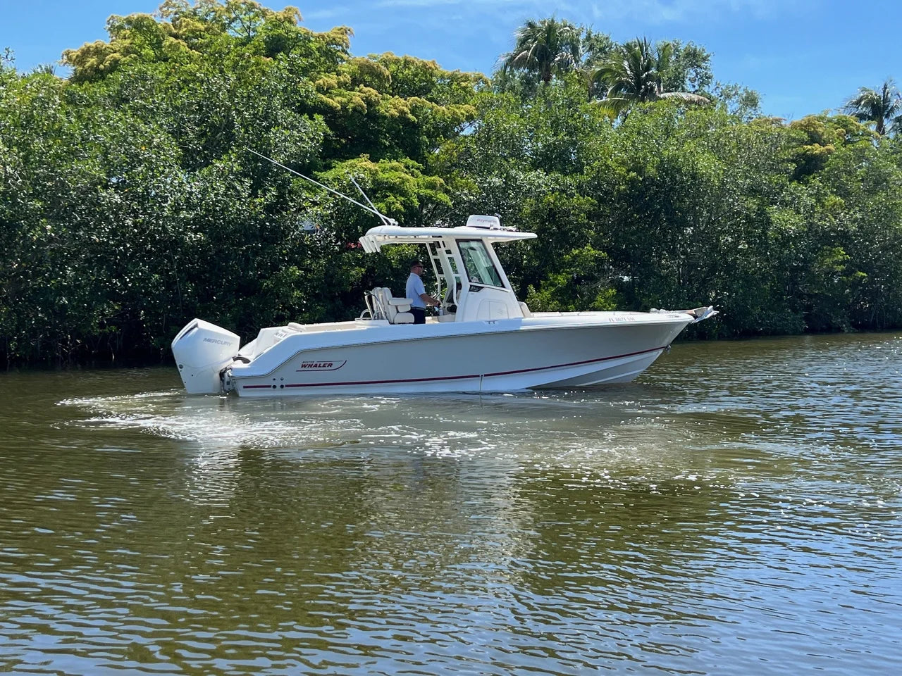 2019 Boston Whaler 250 OUTRAGE 25.0 feet, Naples, Florida #3