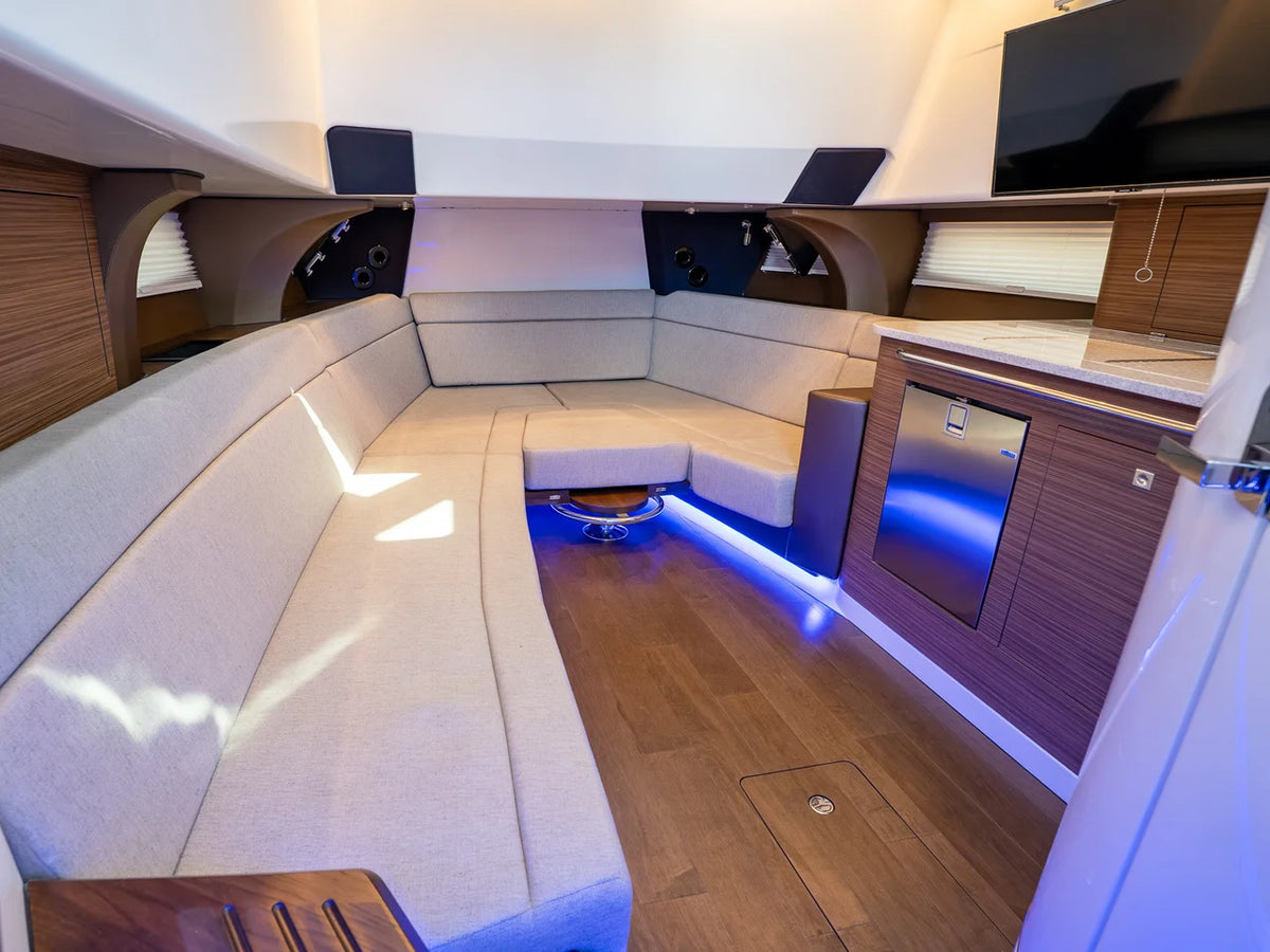 2027 Boston Whaler 420 Outrage 42.0 feet, Clearwater, Florida #50