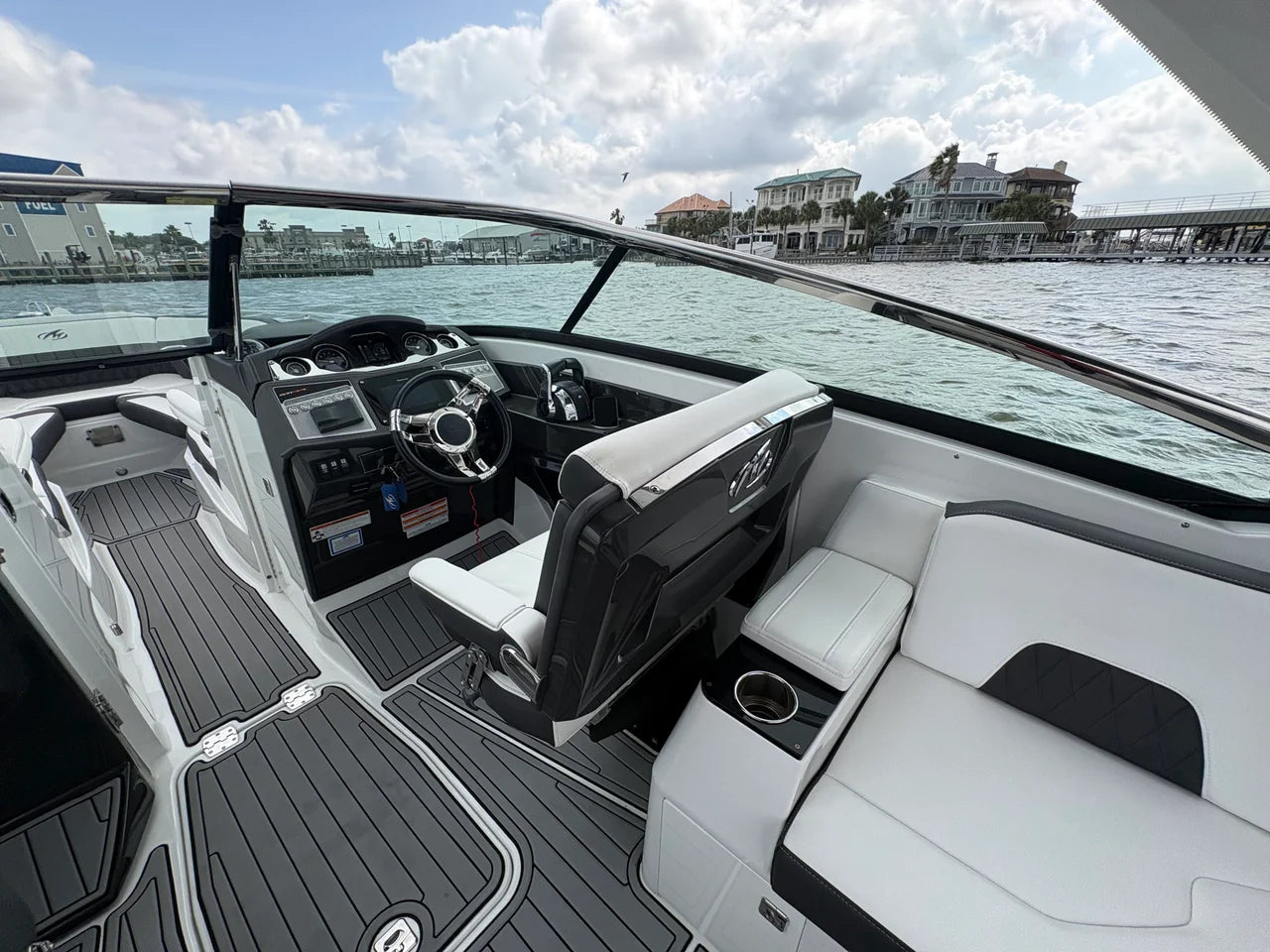 2019 Monterey 305 SS 31.0 feet, Seabrook, TX #23