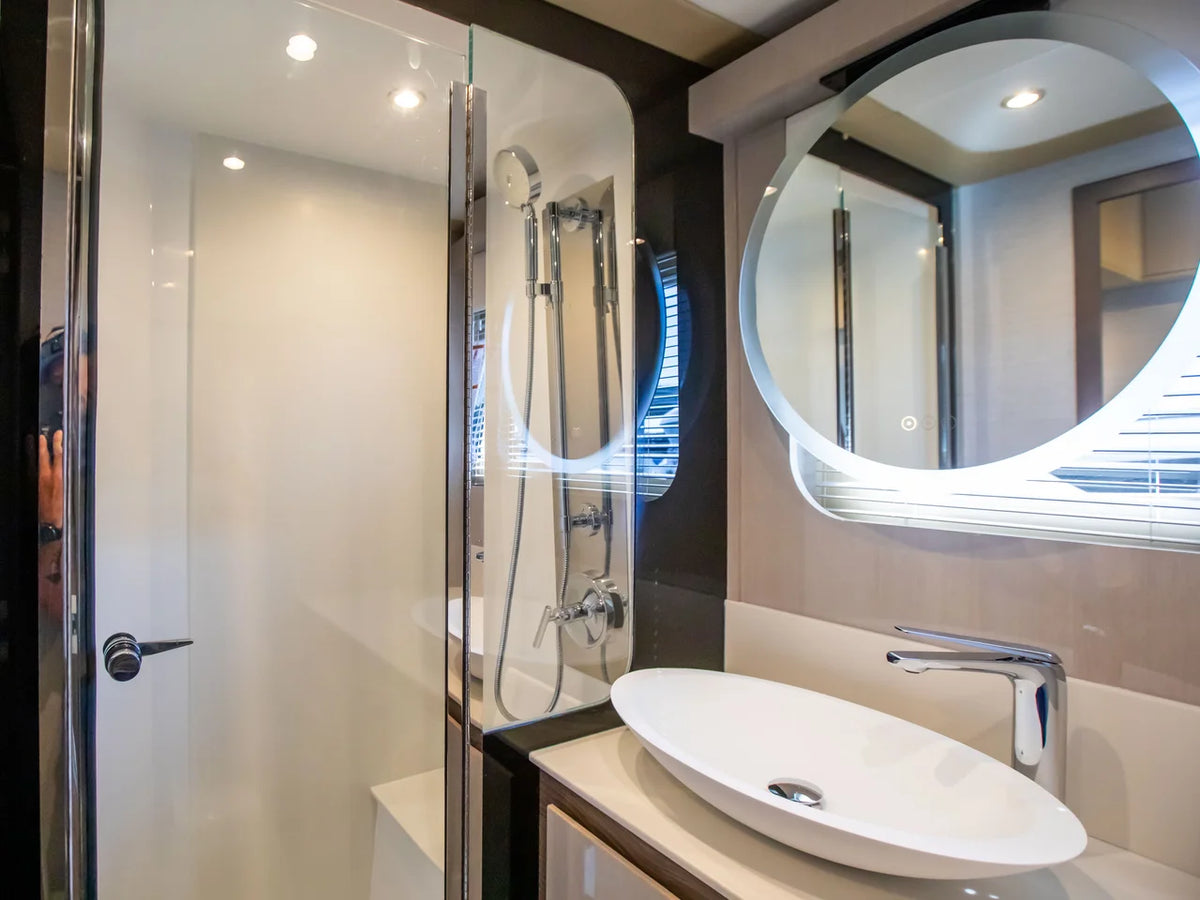 2027 Cruisers Yachts 50 FLY 50.0 feet, Brick Township, New Jersey #32