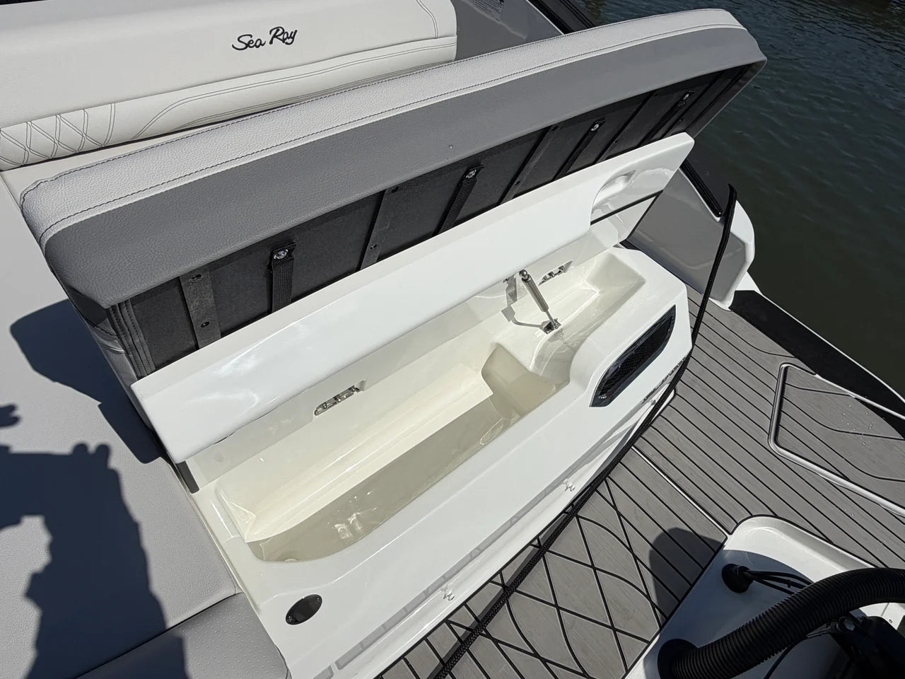2026 Sea Ray SLX 280 Outboard 28.0 feet, Grasonville, Maryland #21