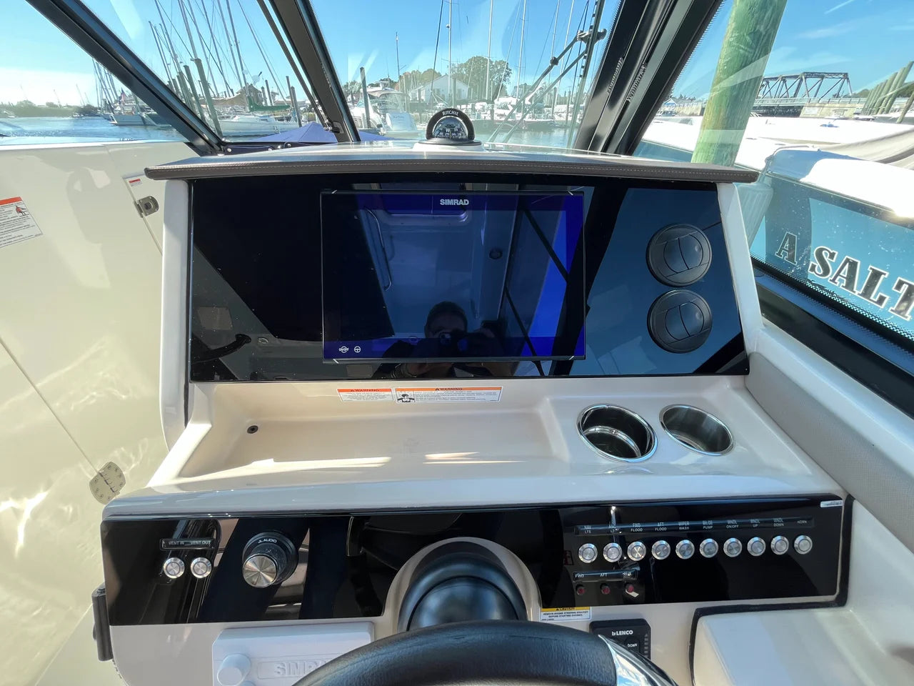 2025 Boston Whaler 330 Vantage 33.0 feet, Wakefield, RI #24