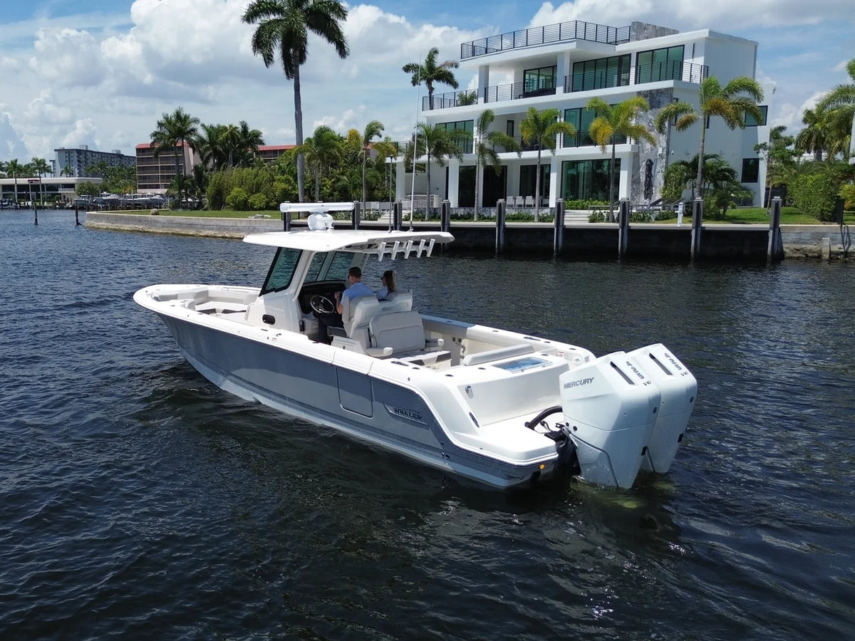 2026 Boston Whaler 330 Outrage 33.0 feet, Pompano Beach, Florida #6
