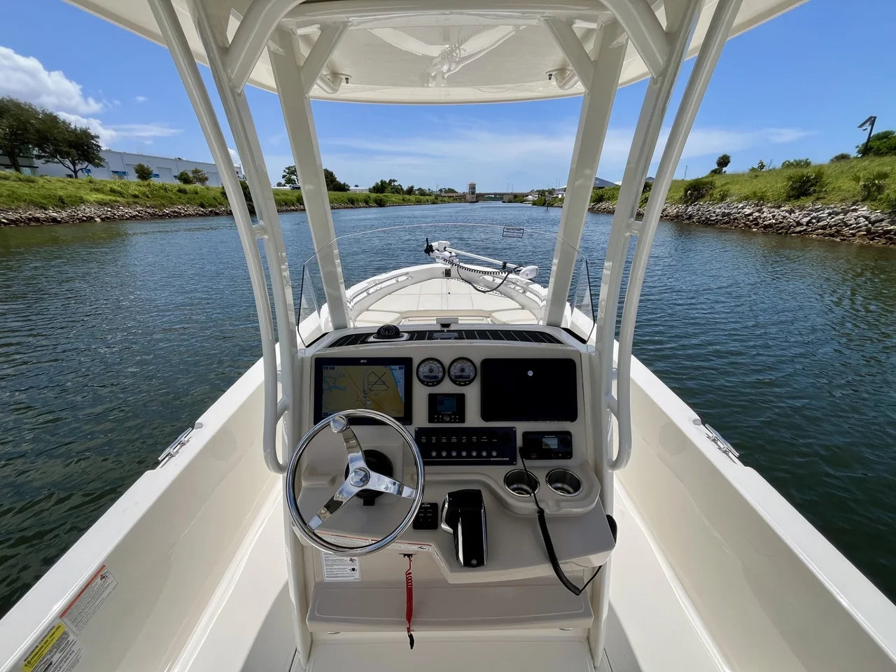 2025 Boston Whaler 250 DAUNTLESS 25.0 feet, Venice, Florida #15