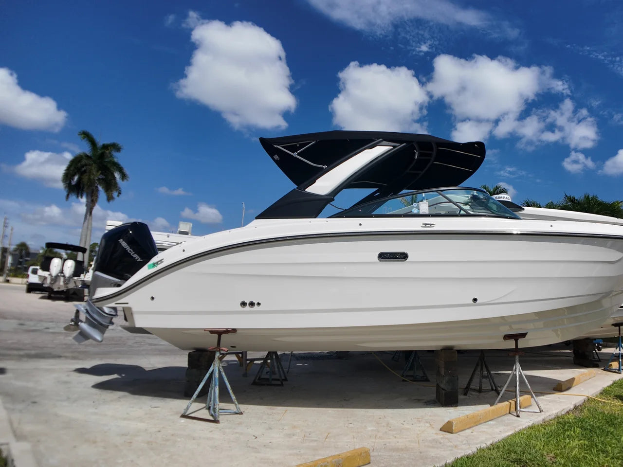 2027 Sea Ray SDX 250 Outboard 25.0 feet, Pompano Beach, Florida #2
