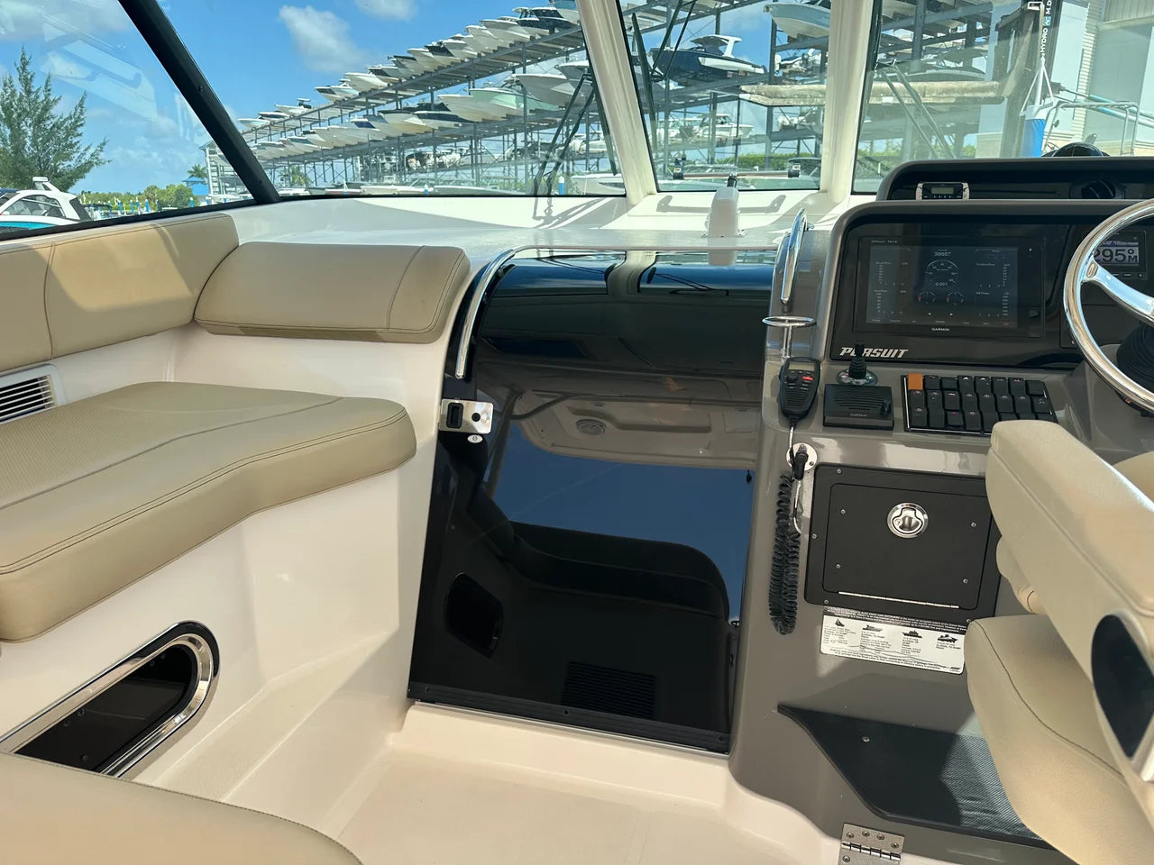 2017 Pursuit OS 385 OFFSHORE 39.0 feet, Fort Myers, Florida #61