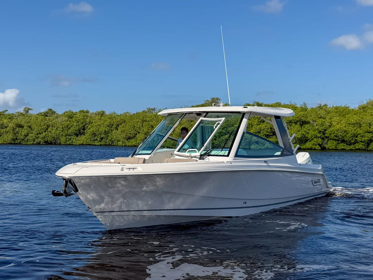 2027 Boston Whaler 330 Vantage 33.0 feet, Fort Myers, FL #6