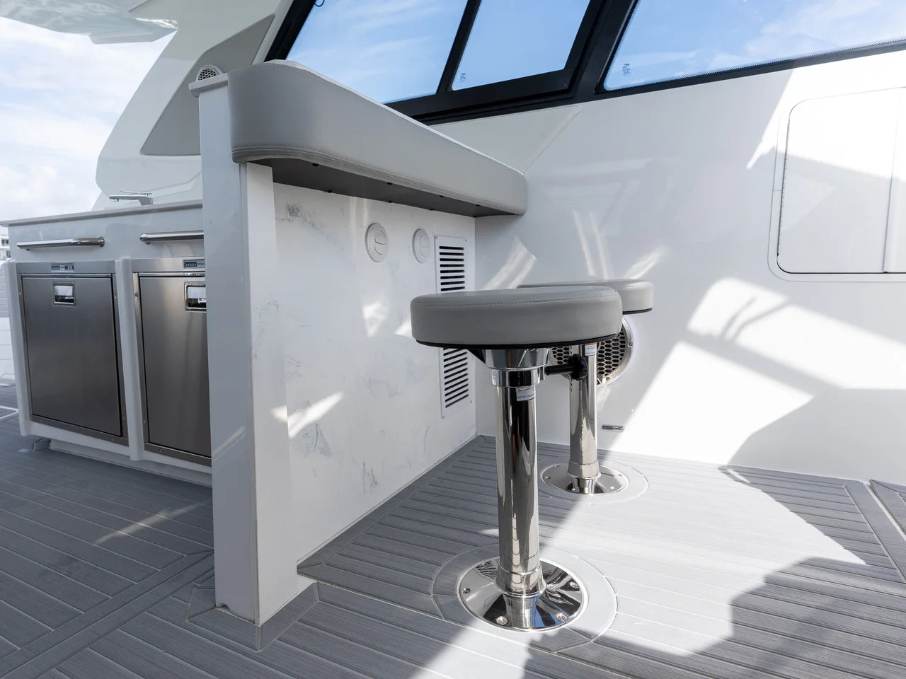 2026 Cruisers Yachts 42 GLS Outboard 42.0 feet, Miami, FL #19