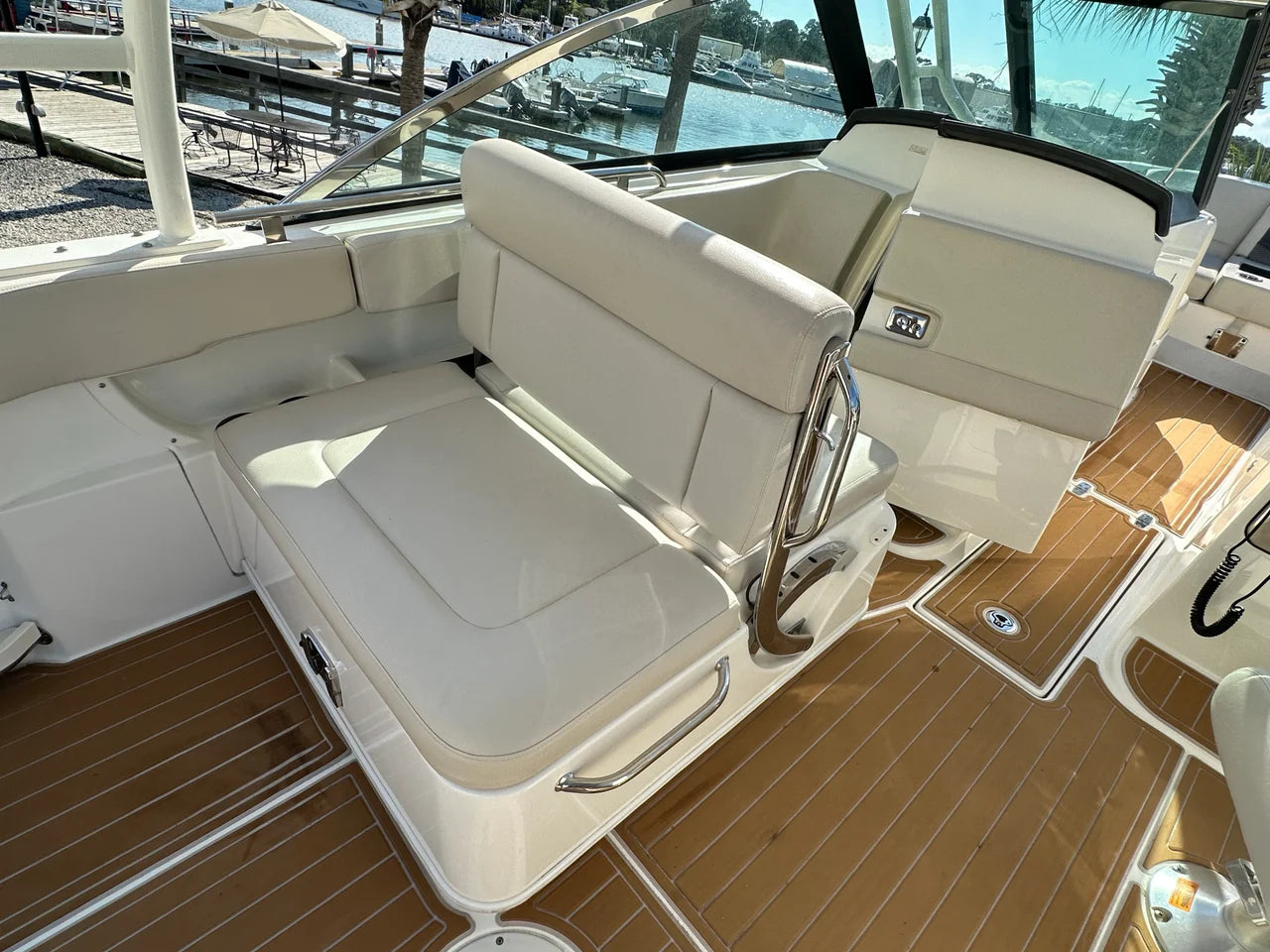 2017 Boston Whaler 270 VANTAGE 28.0 feet, Thunderbolt, GA #16