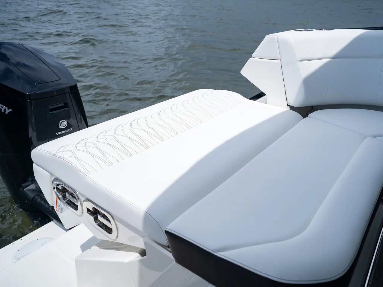 2026 Sea Ray Sundancer 370 Outboard 37.0 feet, Clearwater, Florida #20