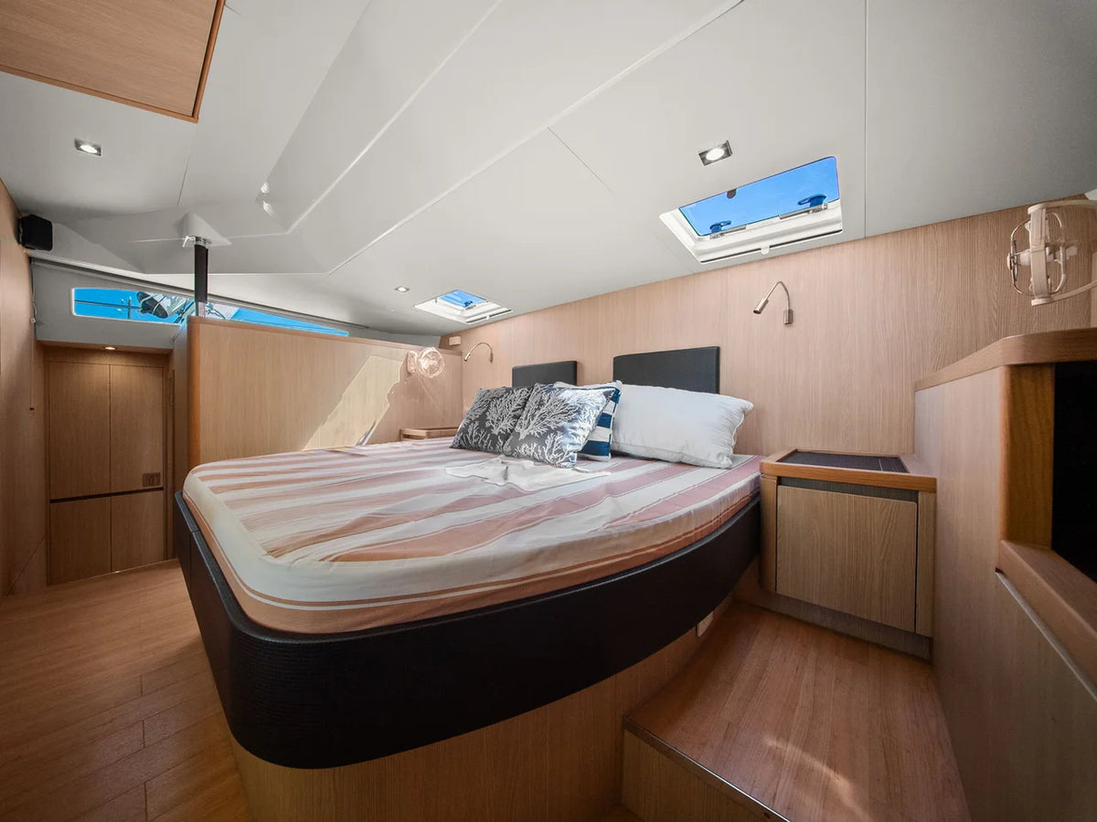 2017 Aquila 44 YACHT 44.0 feet, St Petersburg, FL #39