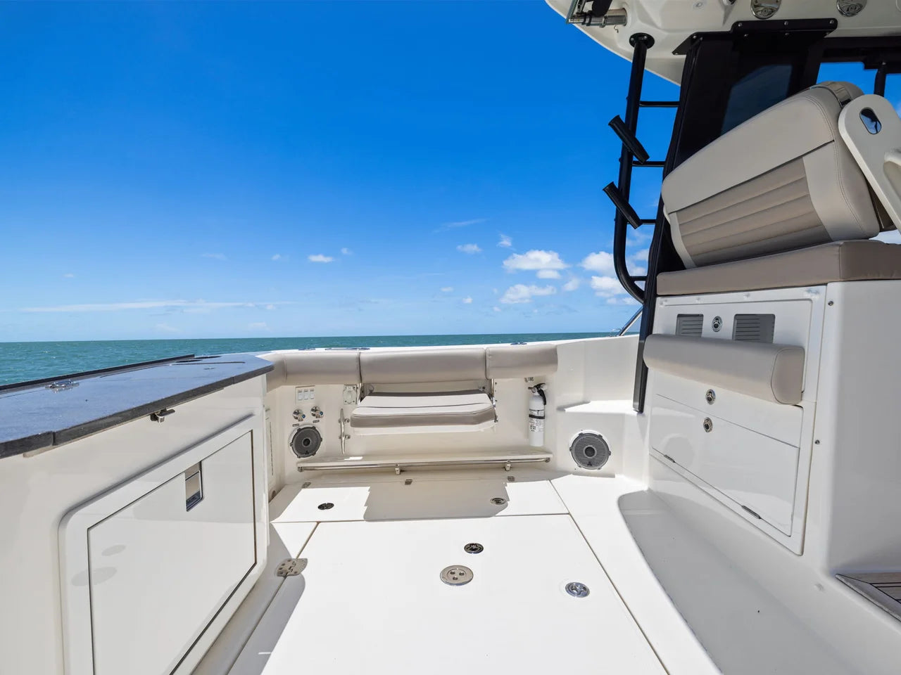 2025 Boston Whaler 365 CONQUEST 36.0 feet, Naples, Florida #44