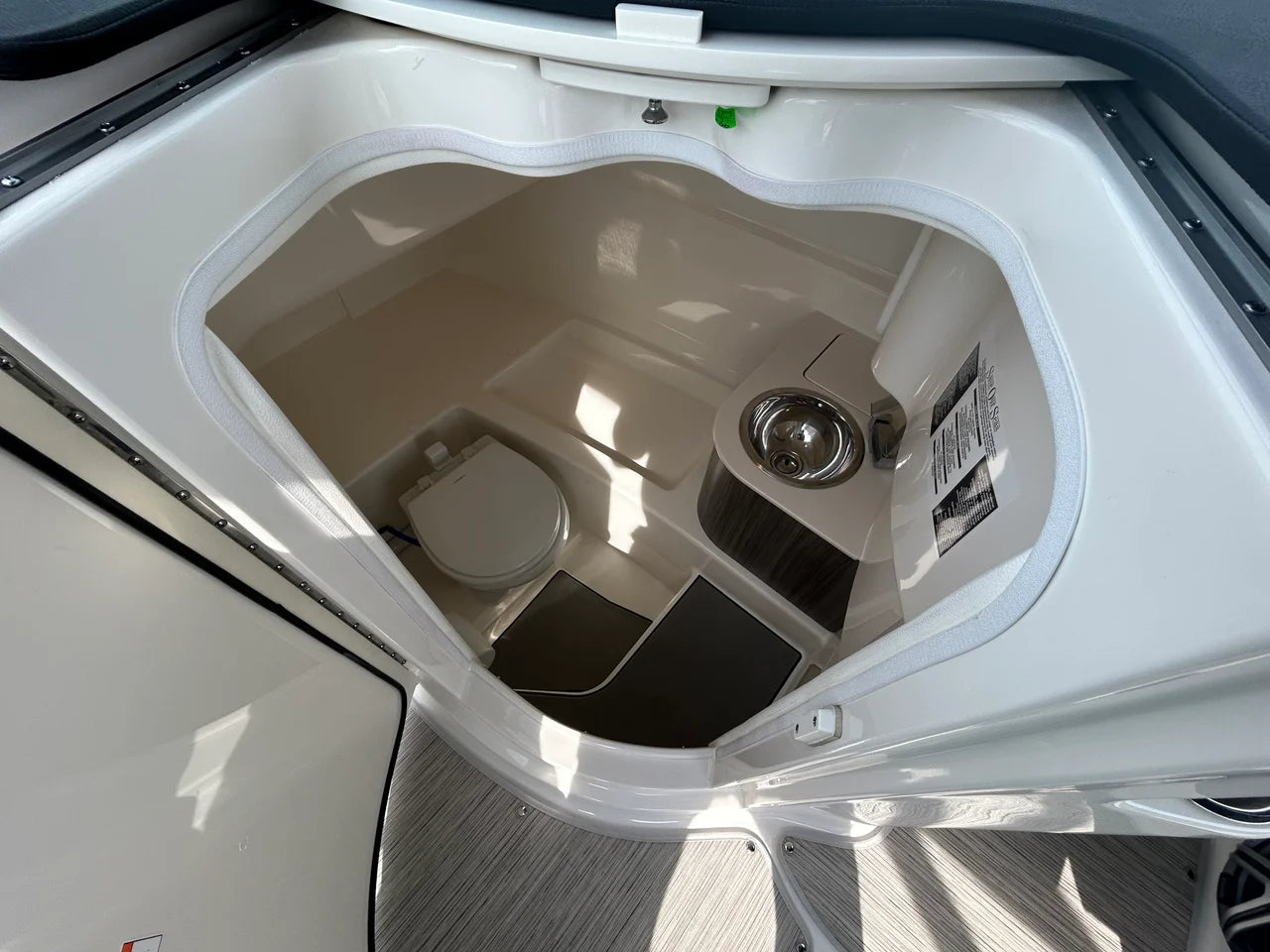 2026 Sea Ray SDX 270 Outboard 27.0 feet, Grasonville, MD #28