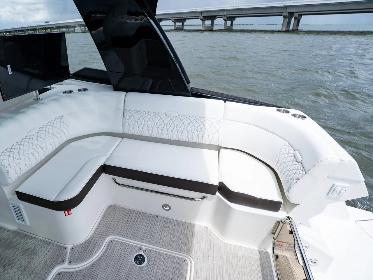 2026 Sea Ray Sundancer 370 Outboard 37.0 feet, Clearwater, Florida #30