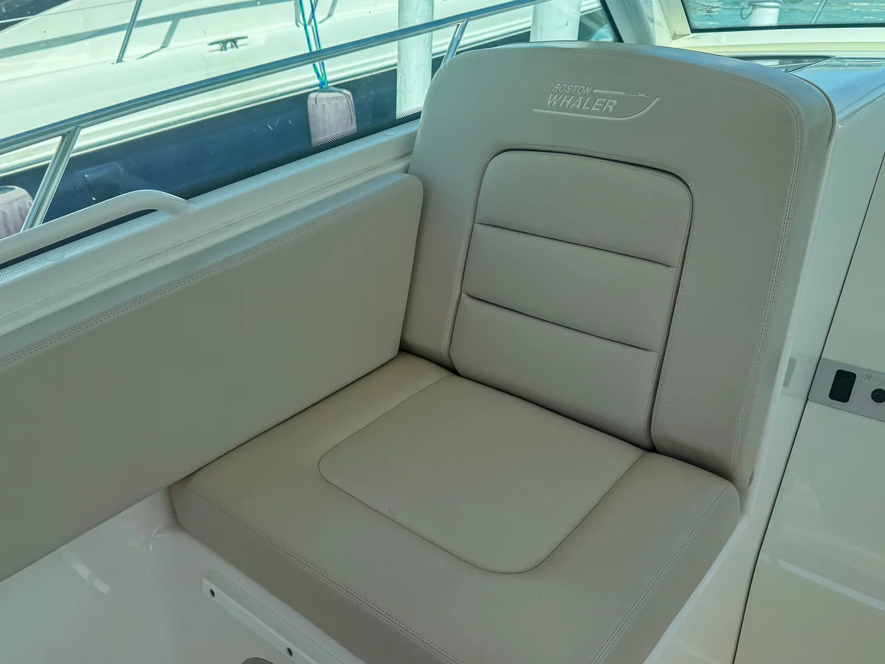 2016 Boston Whaler 315 CONQUEST 31.0 feet, Sanibel, FL #18