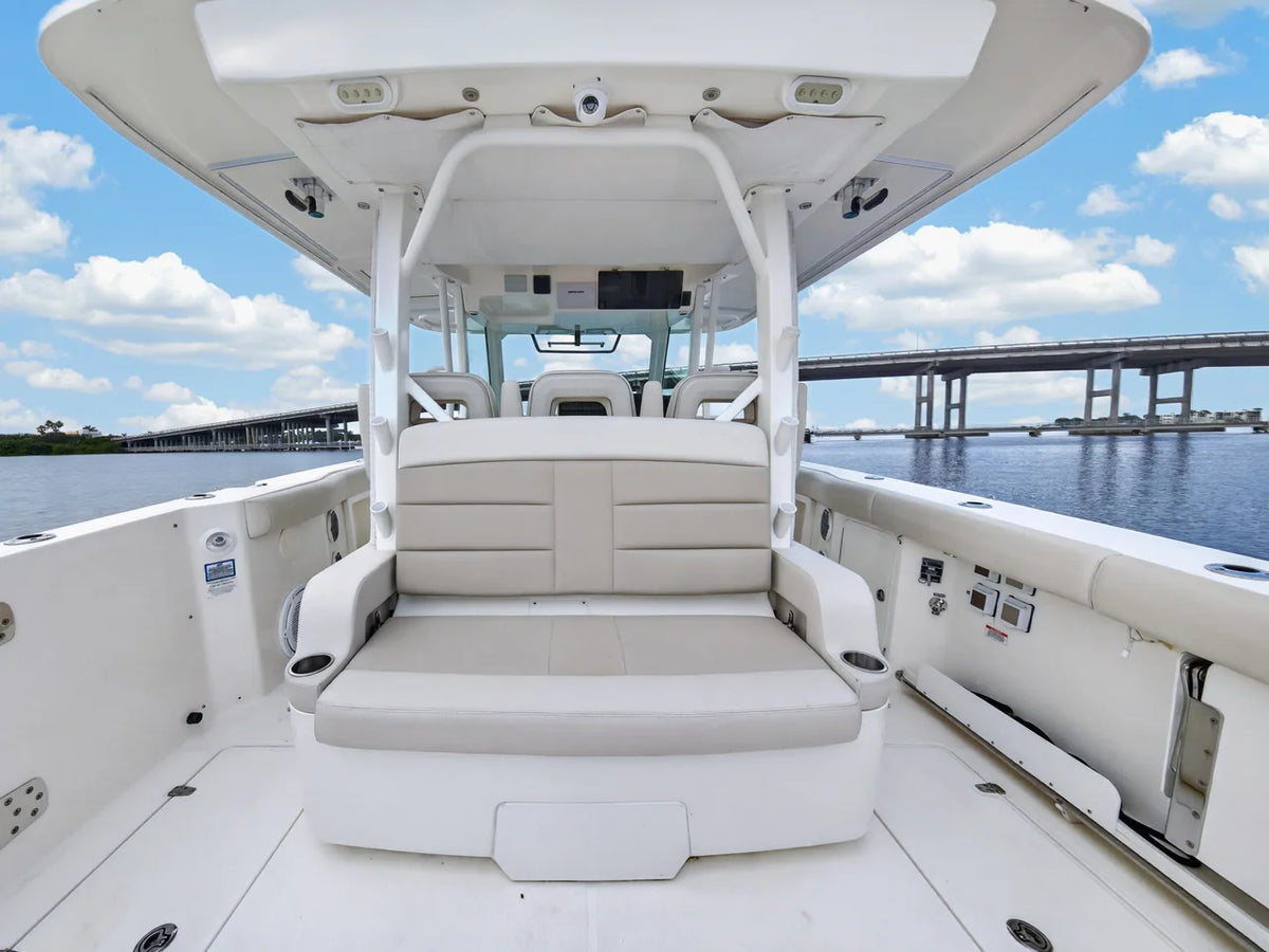 2018 Boston Whaler 380 OUTRAGE 38.0 feet, Stuart, Florida #43