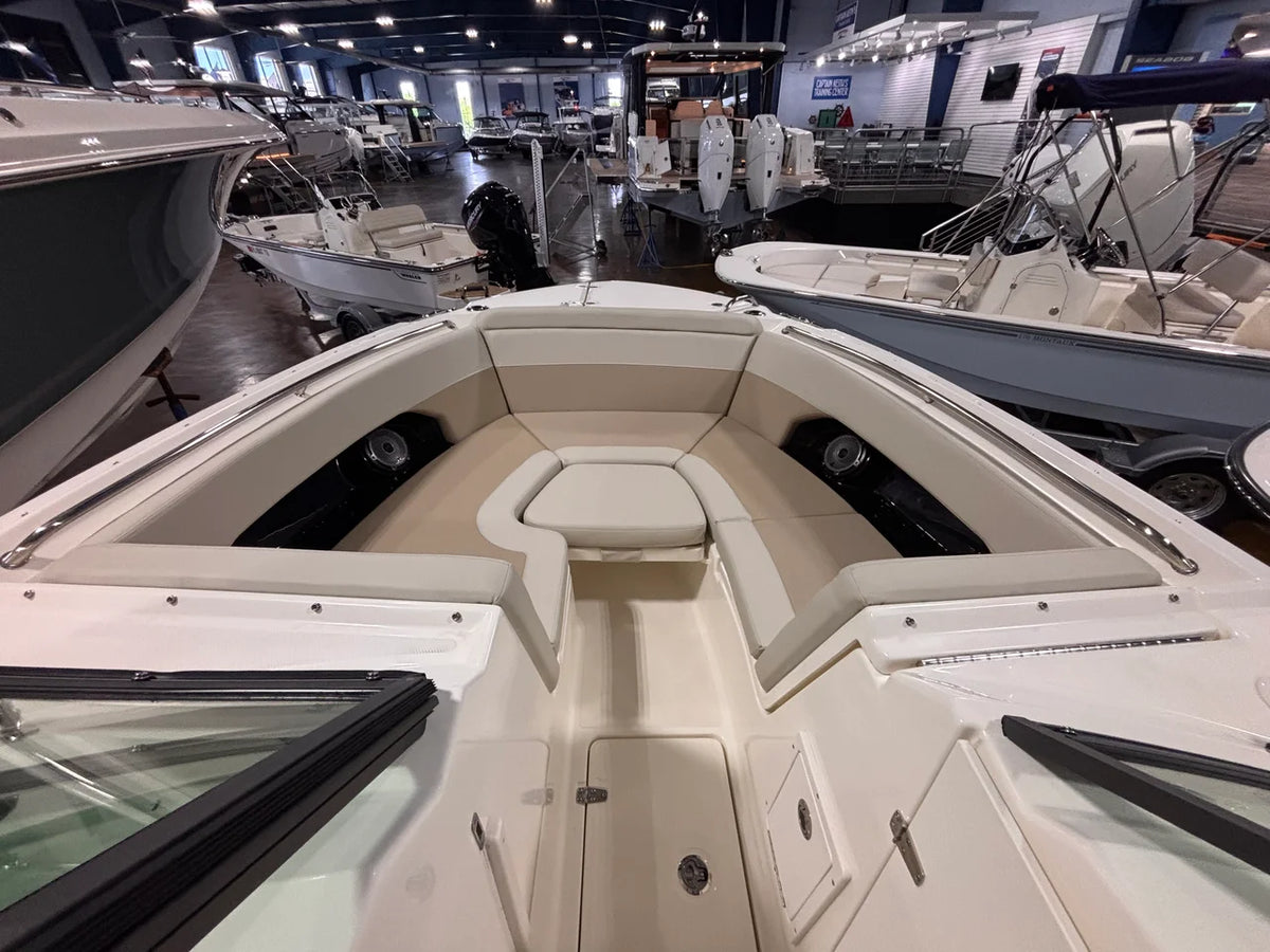 2027 Boston Whaler 240 Vantage 24.0 feet, Clearwater, Florida #14