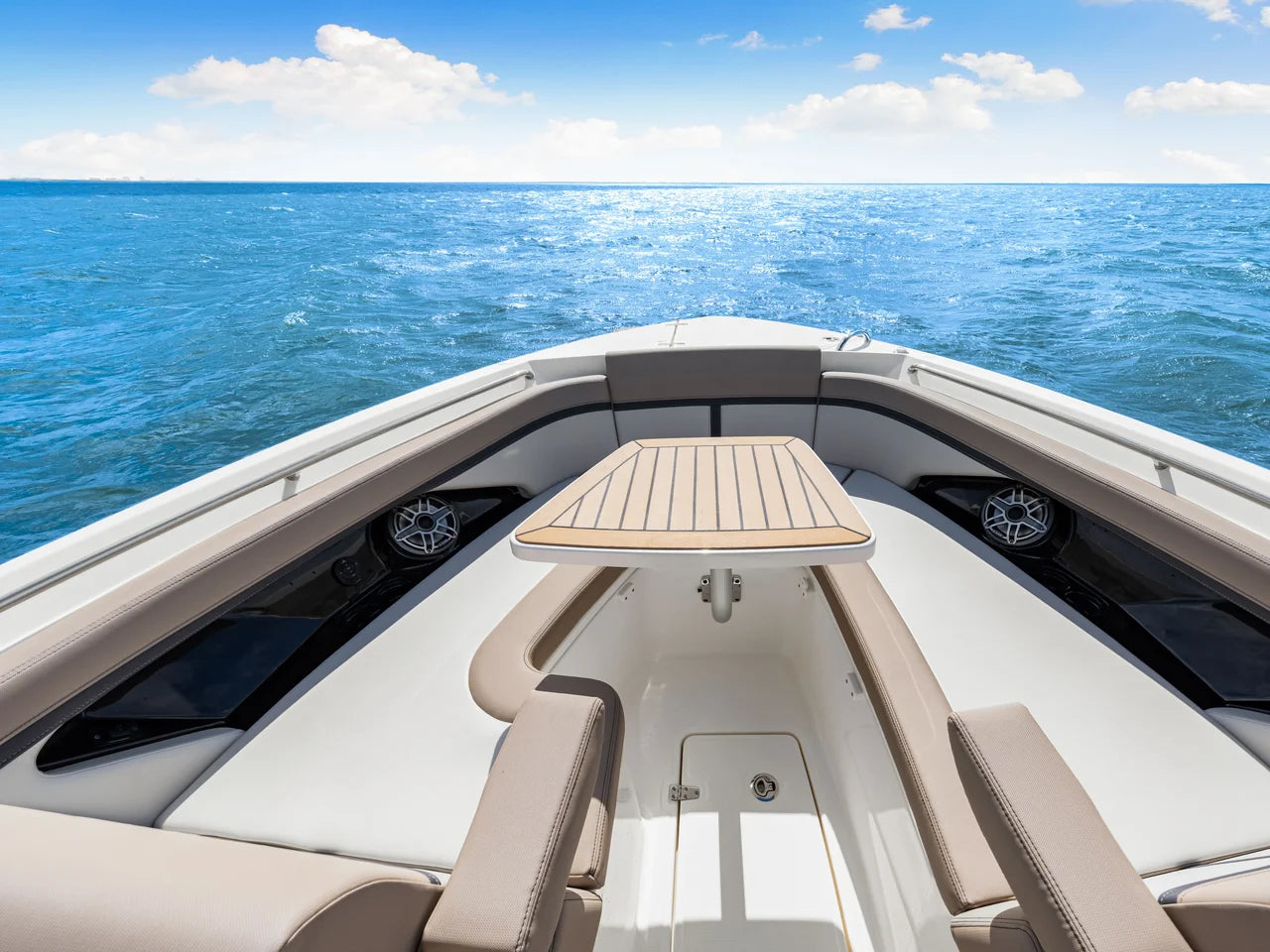2026 Boston Whaler 330 Vantage 33.0 feet, Clearwater, Florida #54
