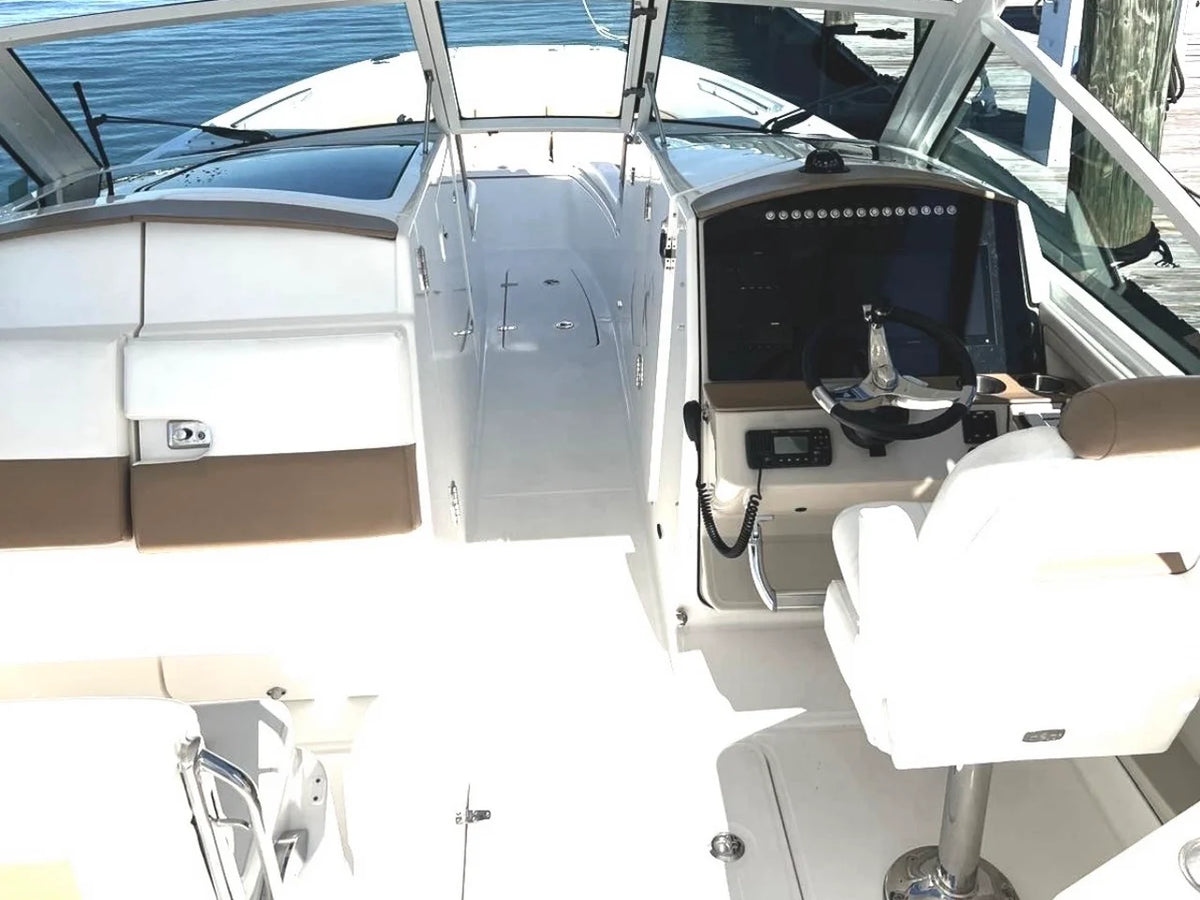 2016 Boston Whaler 320 VANTAGE 32.0 feet, Deerfield Beach, FL #9