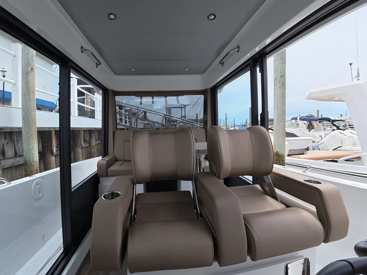 2026 Cruisers Yachts 38 VTR EC 38.0 feet, Somers Point, New Jersey #26