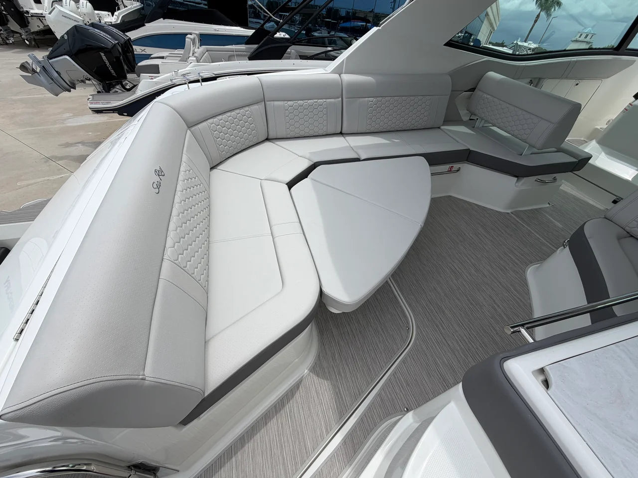 2027 Sea Ray Sundancer 320 Outboard 32.0 feet, Stuart, Florida #12