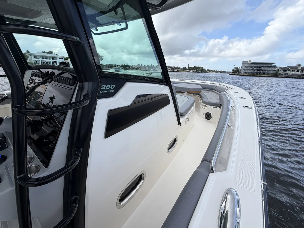 2027 Boston Whaler 380 Outrage 38.0 feet, Pompano Beach, Florida #33