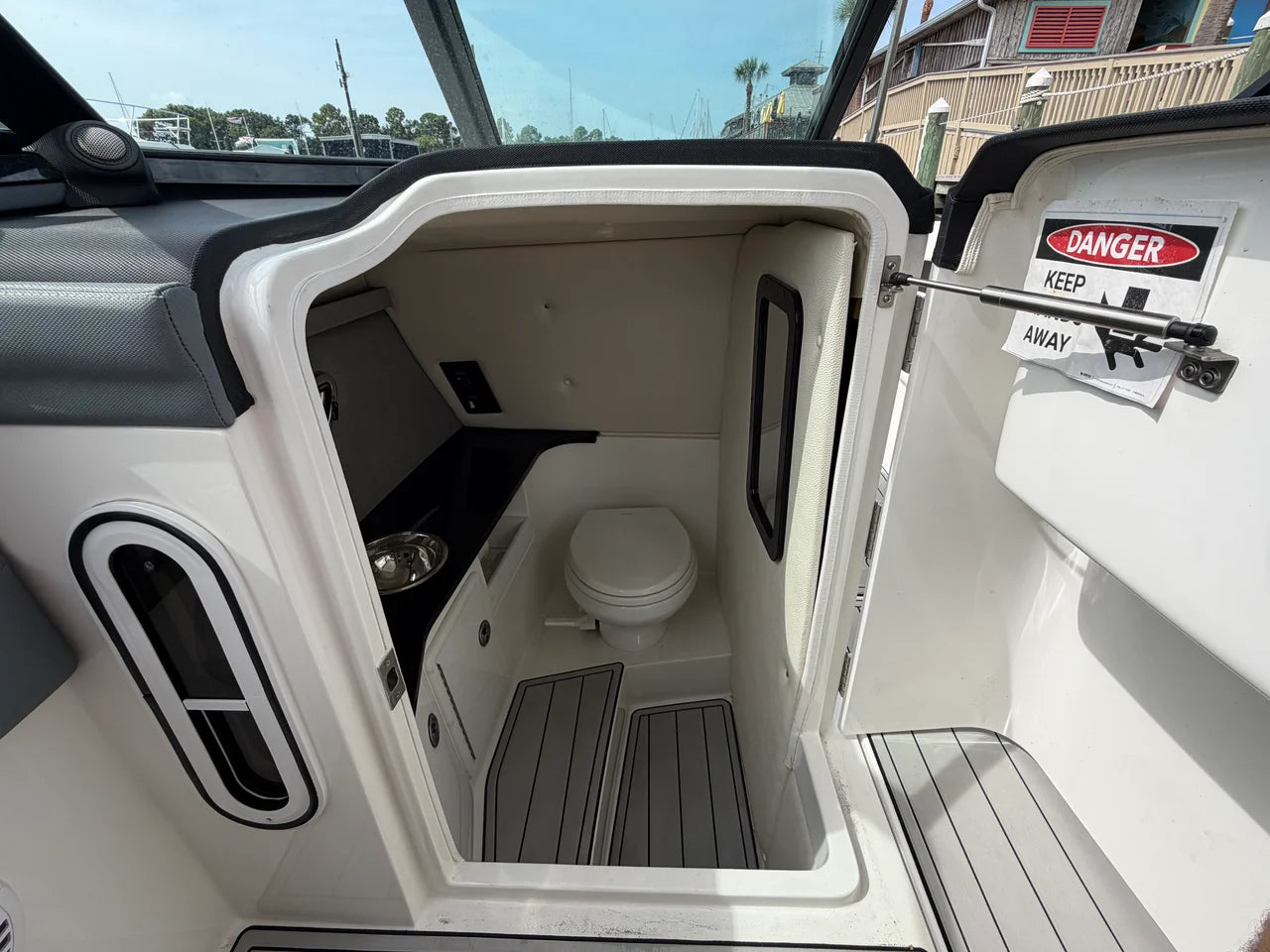 2021 Cobalt 30 SC 30.0 feet, Pensacola, Florida #36