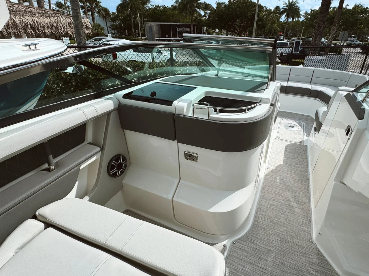 2026 Sea Ray SLX 310 Outboard 31.0 feet, Jupiter, Florida #17