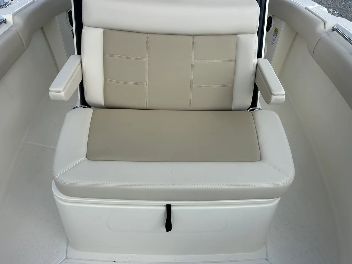 2027 Boston Whaler 250 Outrage 25.0 feet, Gulf Shores, AL #23
