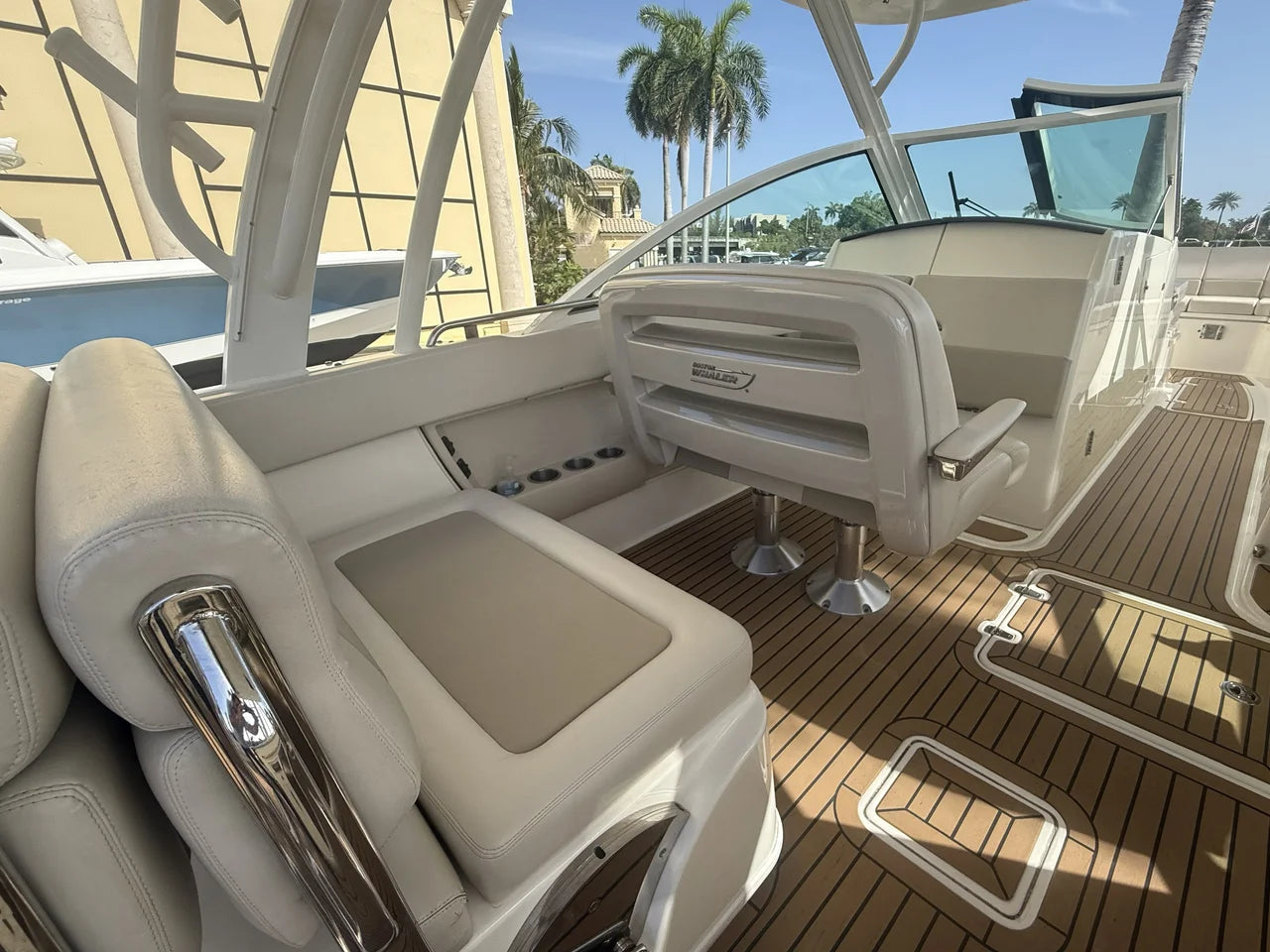 2018 Boston Whaler 320 VANTAGE 32.0 feet, Pompano Beach, Florida #31