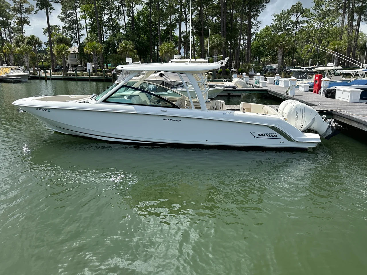 2017 Boston Whaler 320 VANTAGE 32.0 feet, Thunderbolt, GA #28