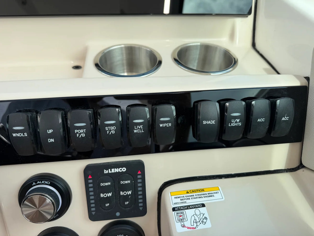 2027 Boston Whaler 280 Vantage 28.0 feet, Rogers, MN #17