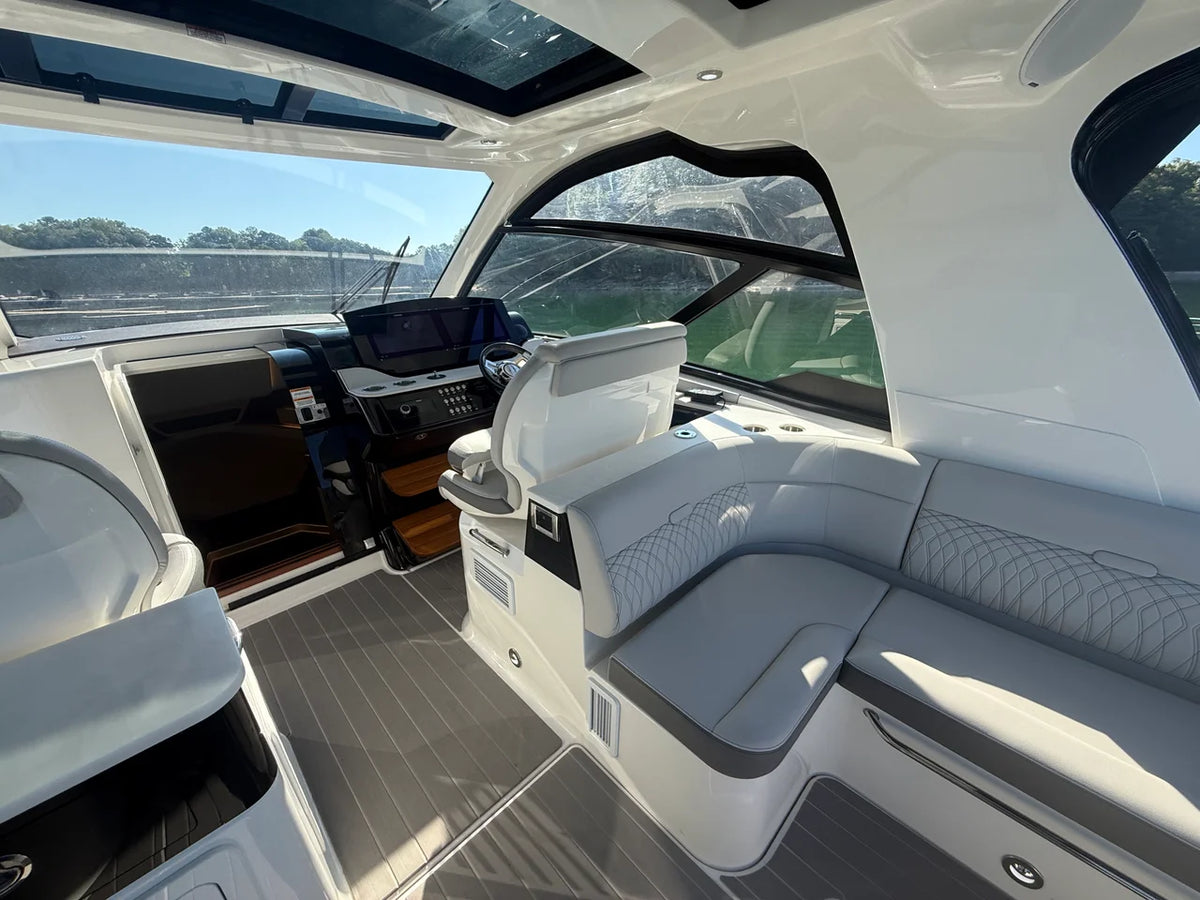 2022 Sea Ray 370 SUNDANCER OUTBOARD 37.0 feet, Cumming, GA #31