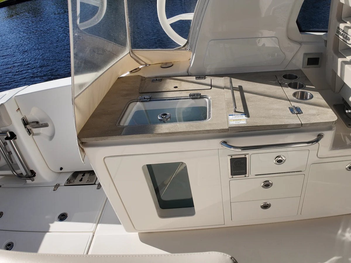 2022 Boston Whaler 380 REALM 38.0 feet, Fort Myers, FL #9
