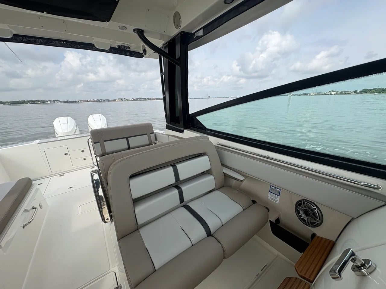 2025 Boston Whaler 330 Vantage 33.0 feet, Seabrook, TX #30