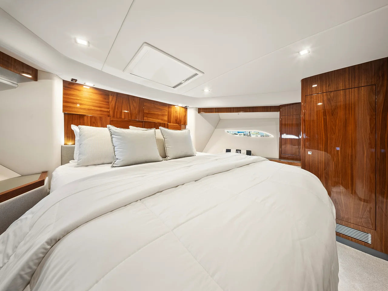 2024 Riviera 6000 SPORT YACHT 63.0 feet, Coconut Grove23, FL #69