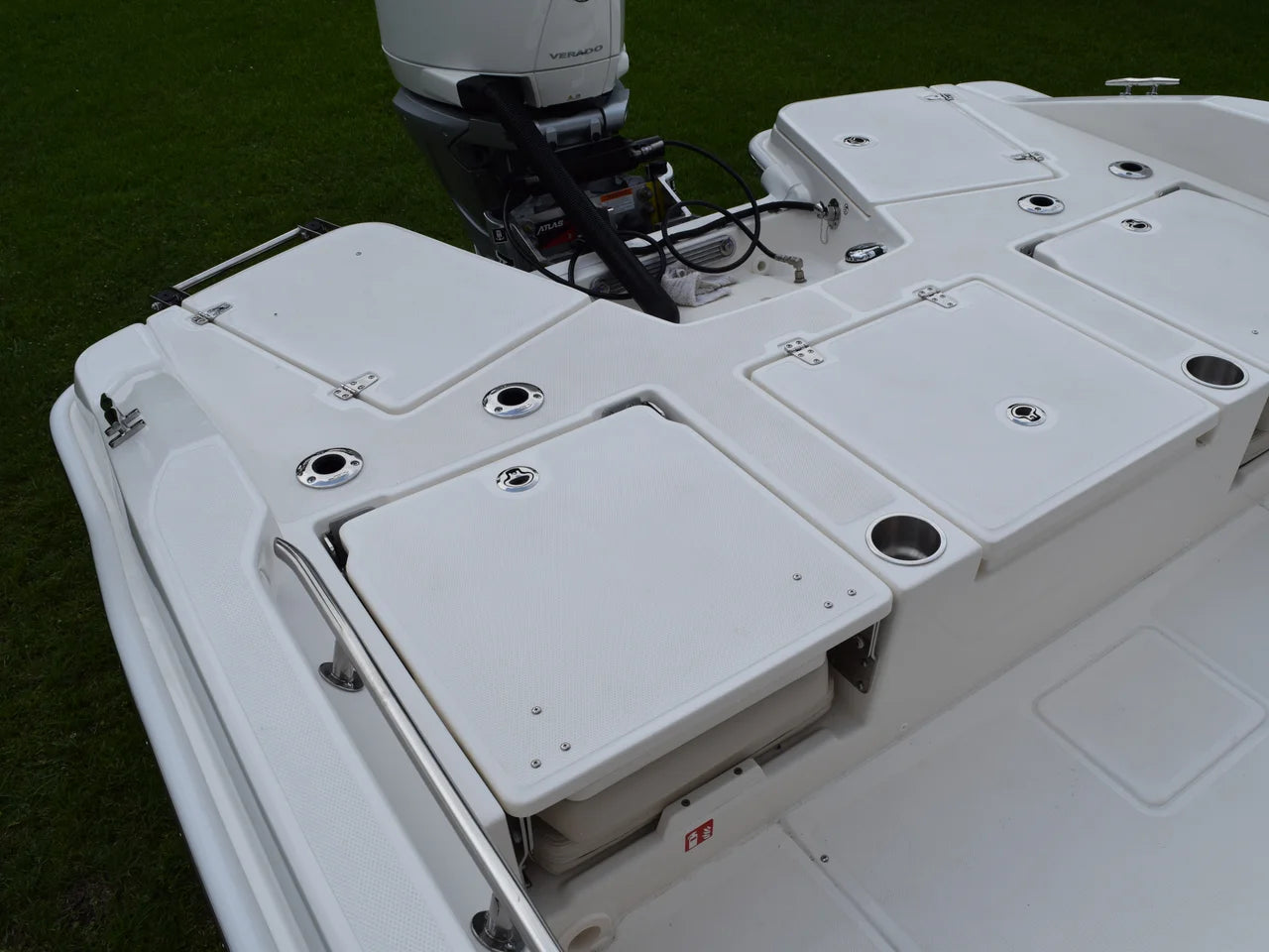 2026 Boston Whaler 250 Dauntless 25.0 feet, Thunderbolt, GA #6