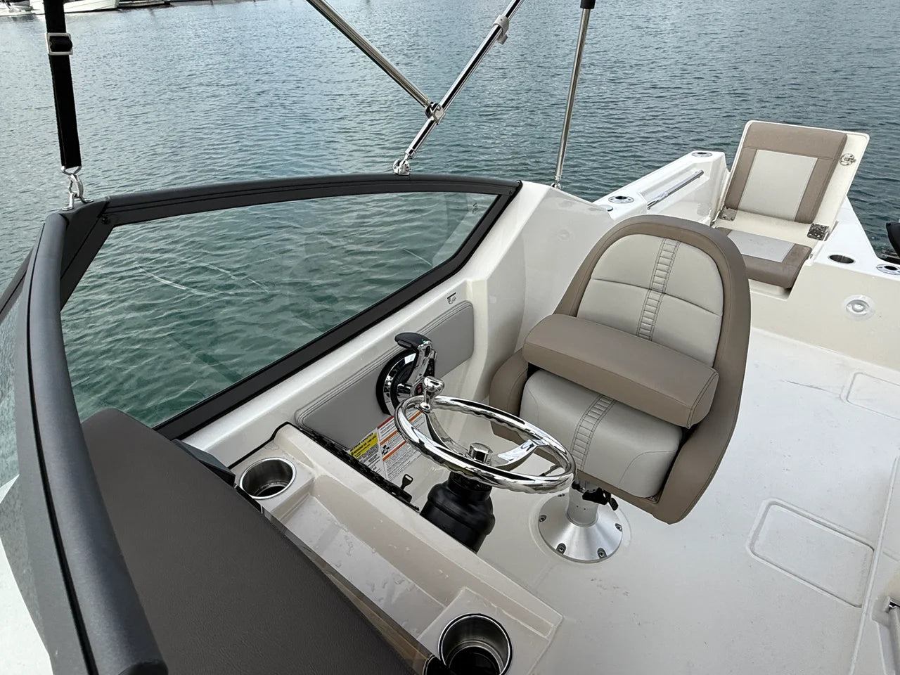 2026 Boston Whaler 210 Vantage 21.0 feet, Wrightsville Beach, North Carolina #9