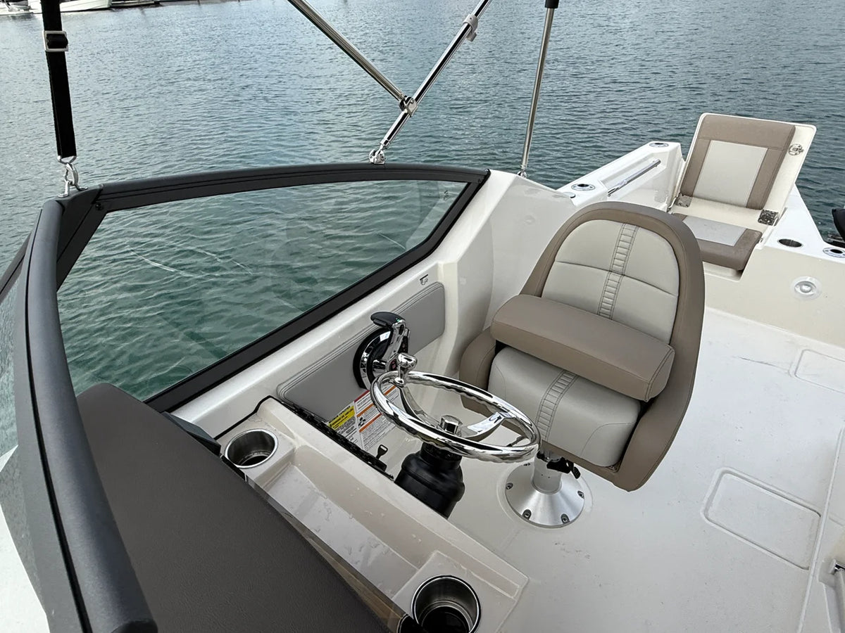 2026 Boston Whaler 210 Vantage 21.0 feet, Wrightsville Beach, North Carolina #9