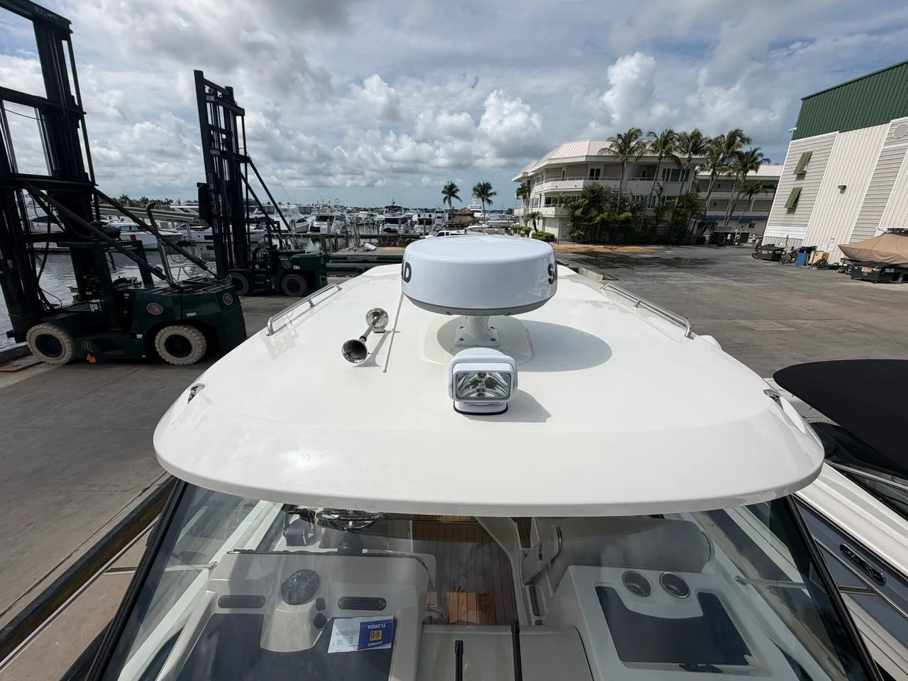 2023 Boston Whaler 325 CONQUEST 32.0 feet, Naples, FL #53