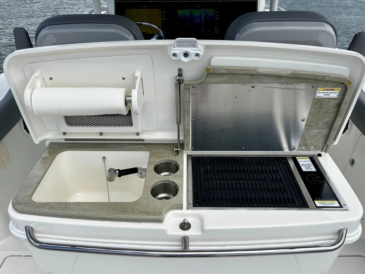 2023 Boston Whaler 330 OUTRAGE 33.0 feet, Venice, Florida #43