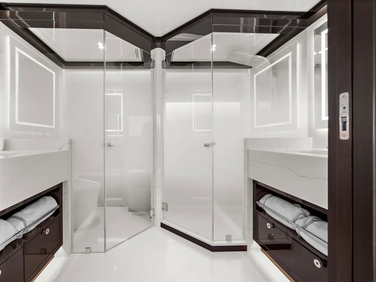2024 Ocean Alexander 32L 106.0 feet, Miami, FL #21