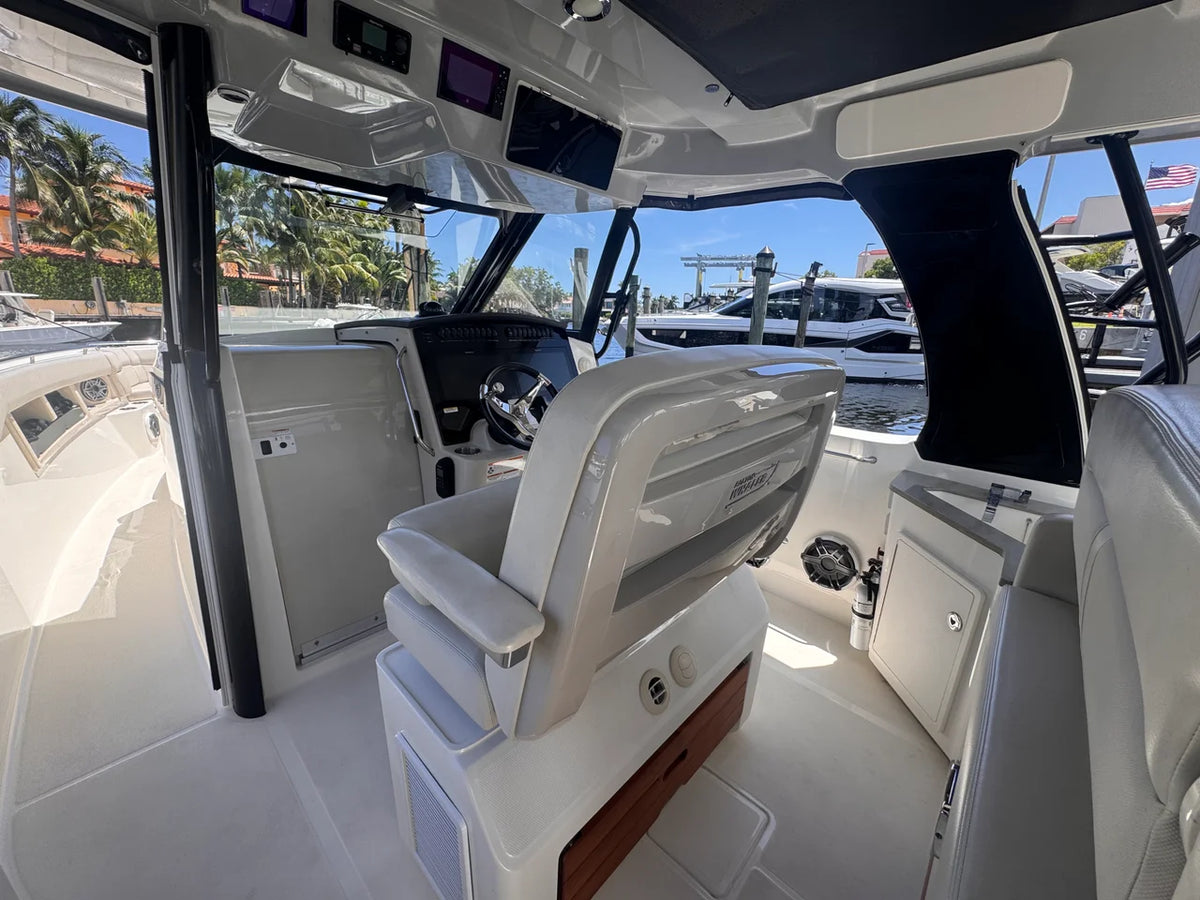 2023 Boston Whaler 350 Realm 35.0 feet, Pompano Beach, Florida #8
