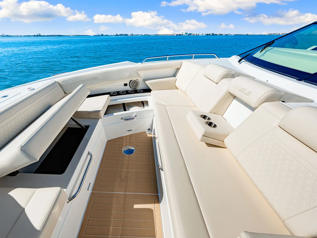 2026 Cruisers Yachts 38 GLS Outboard 38.0 feet, St Petersburg, FL #73